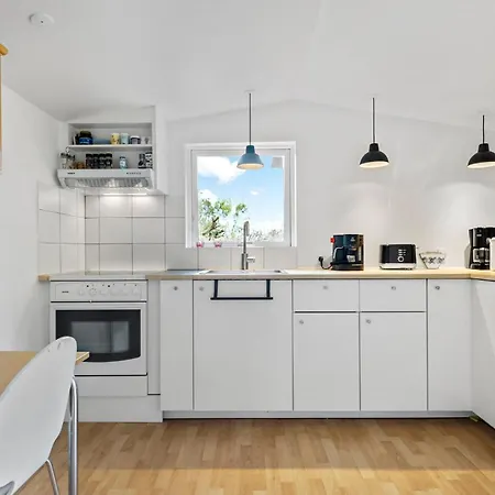 2 Bedroom Amazing In Nykobing Sj Casa vacanze Tjørneholm